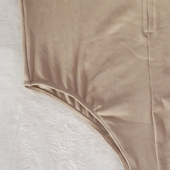 NWT Zip Front Bodysuit - Picture 6 of 15